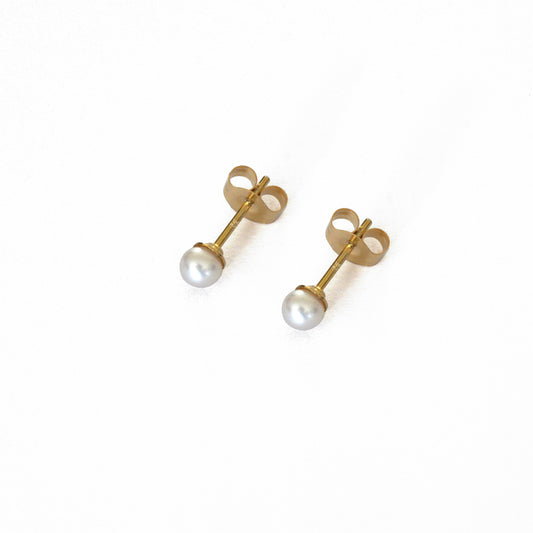 Mini Pearls Earrings