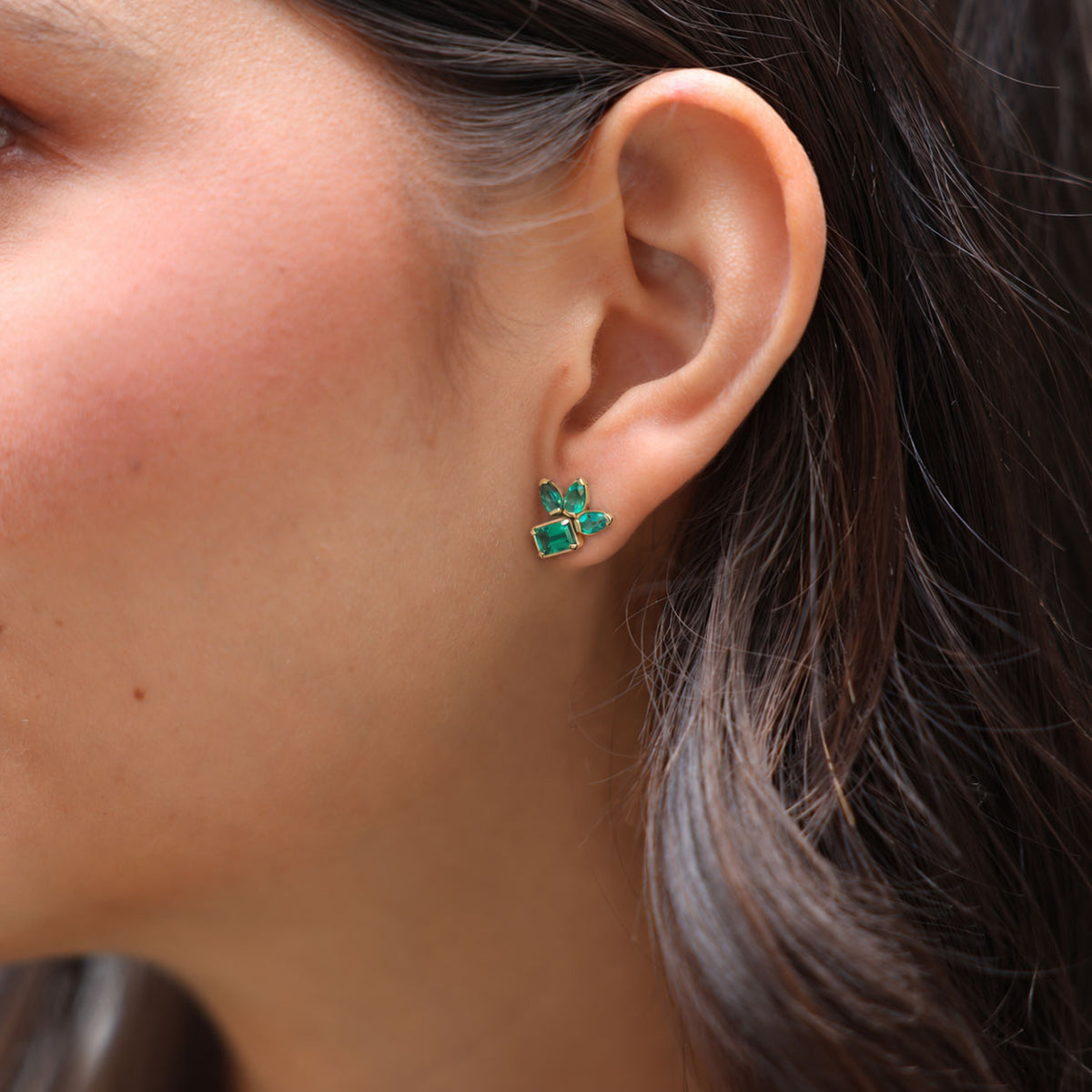 Varia Emerald Earrings