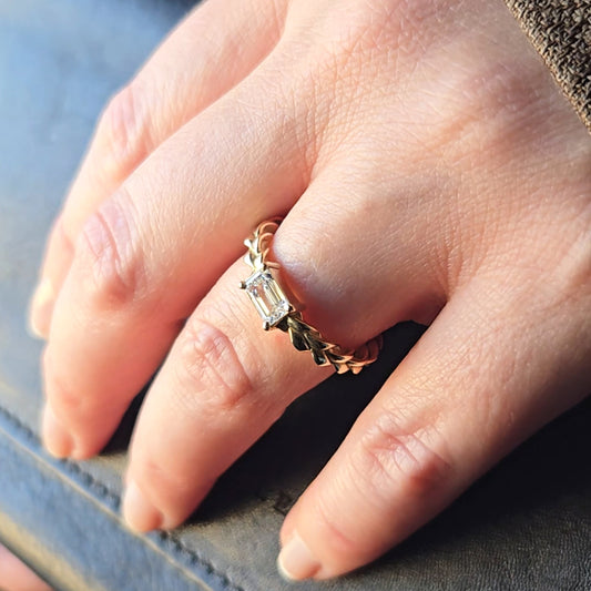 Lazos Ring