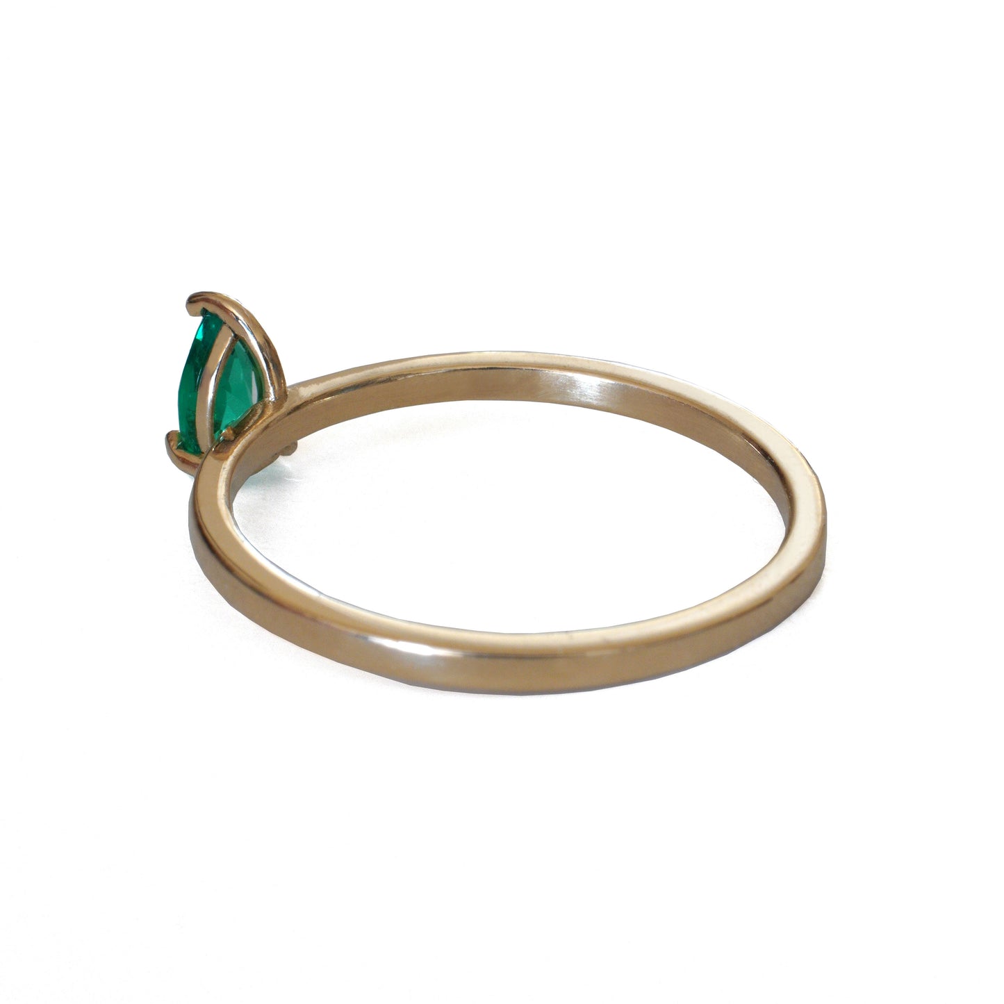 Emerald Teardrop Ring
