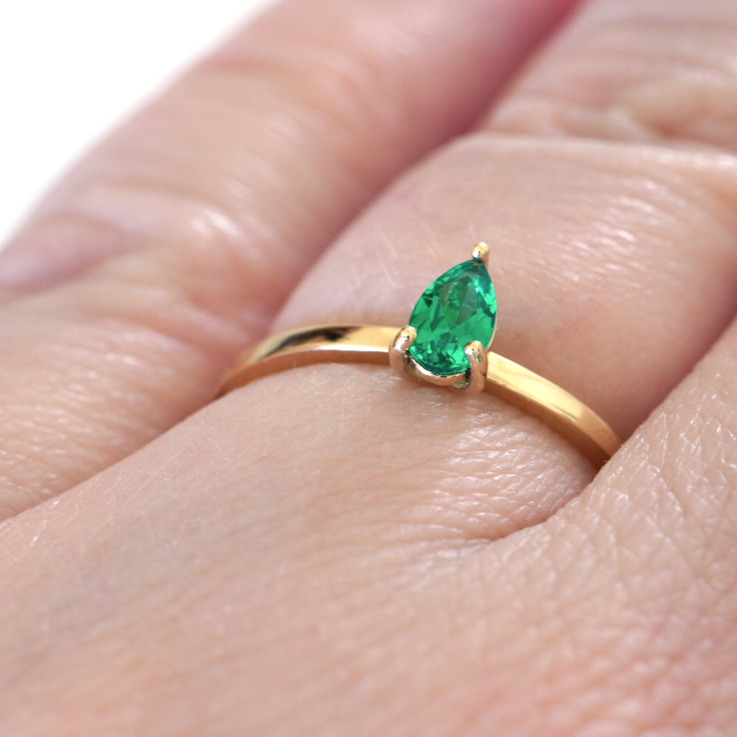 Emerald Teardrop Ring