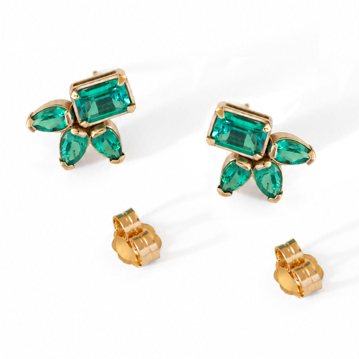Varia Emerald Earrings